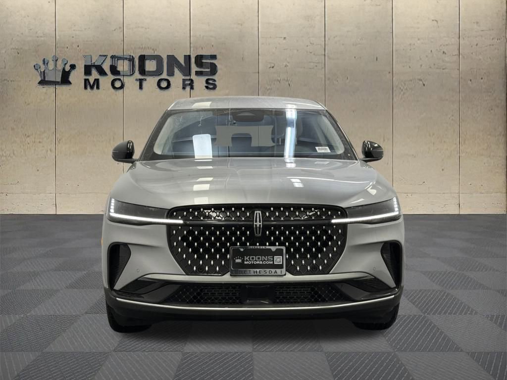 New 2026 Lincoln Nautilus Premier image 3