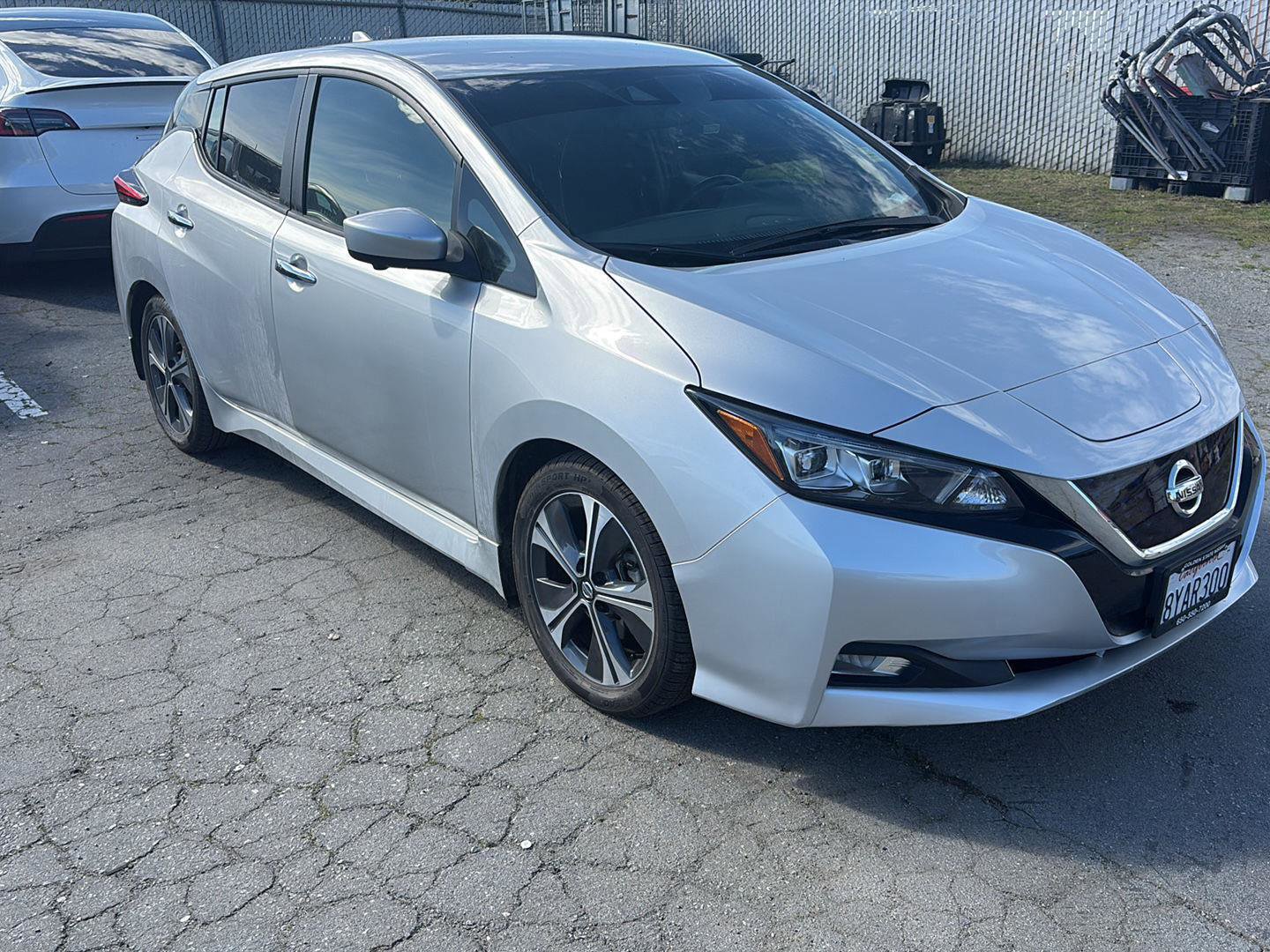 Used 2022 Nissan Leaf SV w/ SV Technology Package image 1