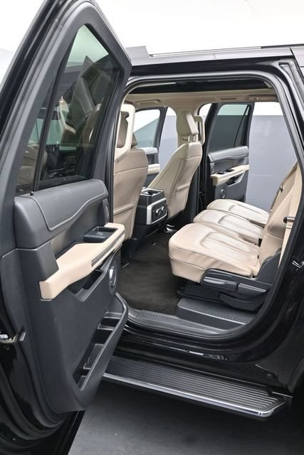 Used 2023 Ford Expedition Max Limited AWD/4WD image 16