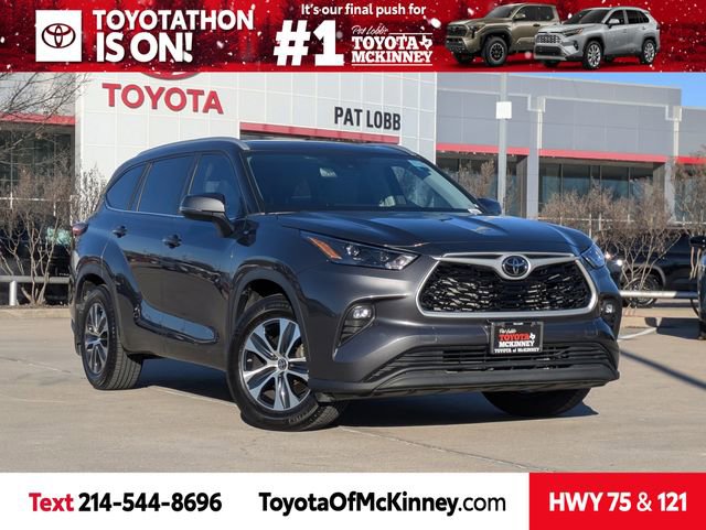 Used 2023 Toyota Highlander XLE image 1