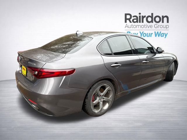 Used 2019 Alfa Romeo Giulia w/ Quick Order Package 22K Sport image 9