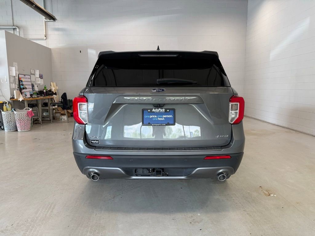 Used 2023 Ford Explorer XLT w/ Equipment Group 202A AWD/4WD image 6
