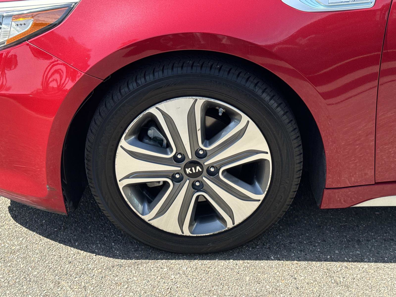 Used 2017 Kia Optima EX w/ Technology Package FWD image 7