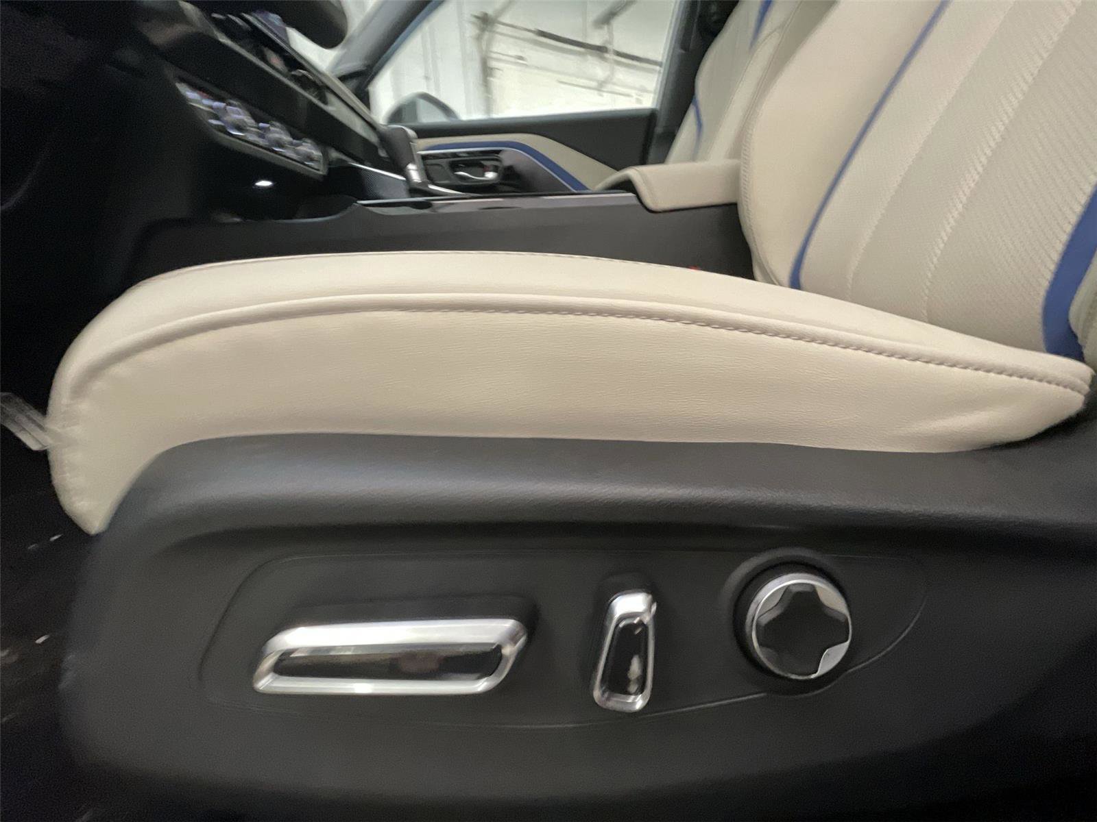 New 2026 Acura ADX A-Spec image 13