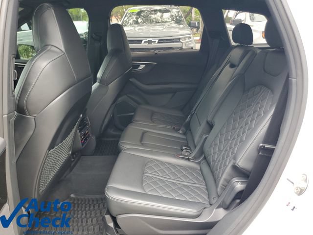 Used 2023 Audi SQ7 Prestige AWD/4WD image 11