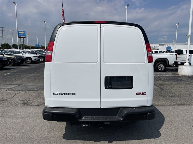New 2025 GMC Savana 2500 Extended w/ Enhanced Convenience Package image 4