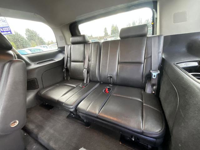 Used 2014 Cadillac Escalade Premium image 15