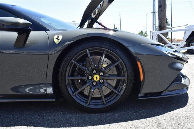 Used 2021 Ferrari SF90 Stradale image 13