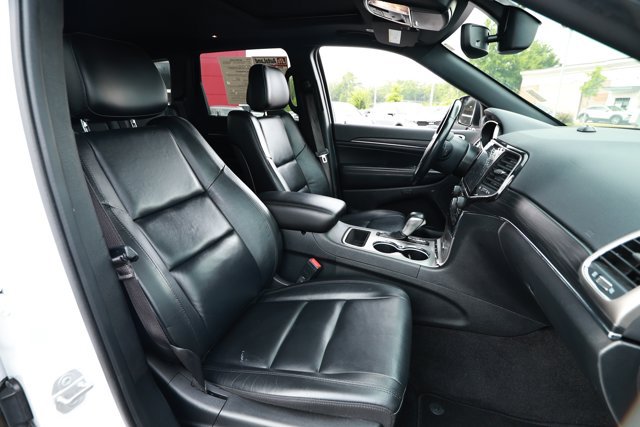 Used 2022 Jeep Grand Cherokee Limited RWD image 29