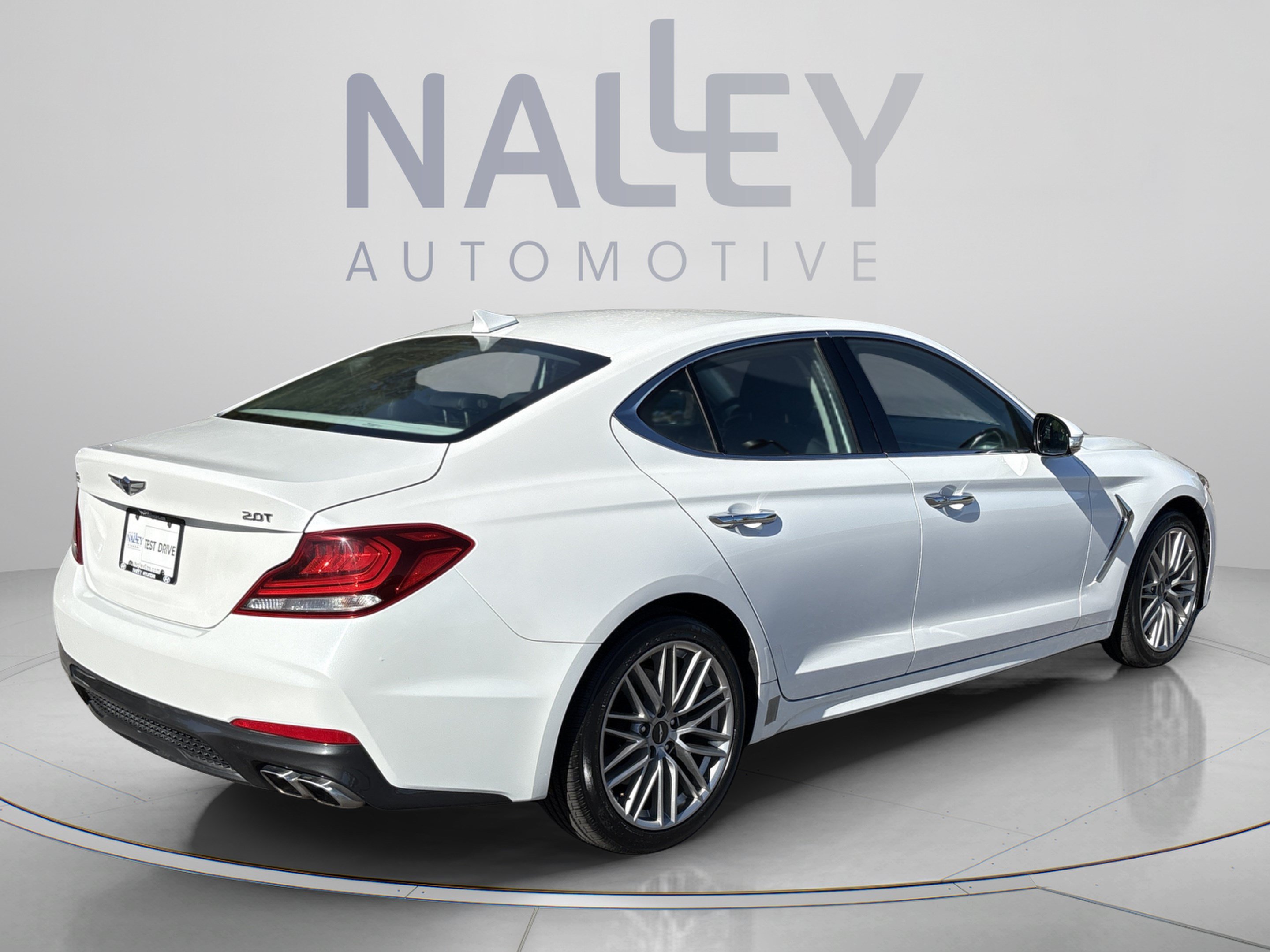 Used 2020 Genesis G70 2.0T RWD image 5