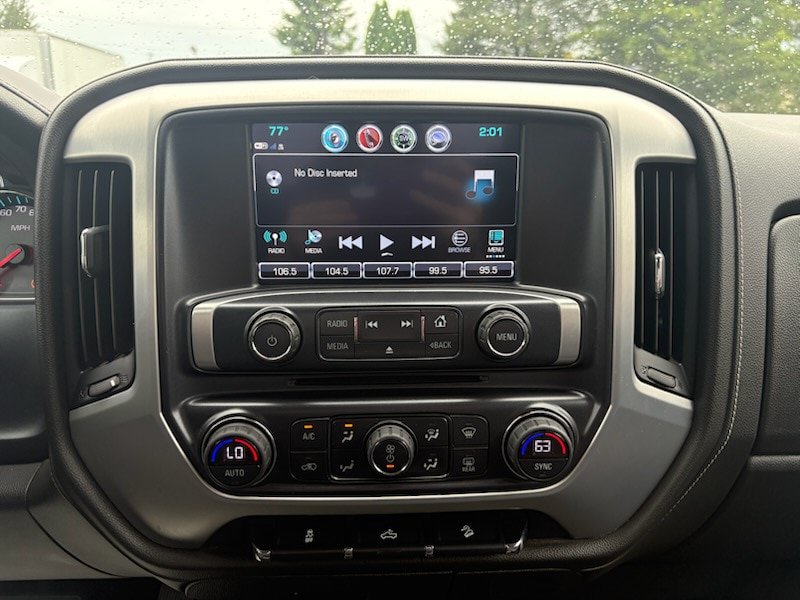 Used 2018 GMC Sierra 1500 SLE w/ SLE Value Package AWD/4WD image 10