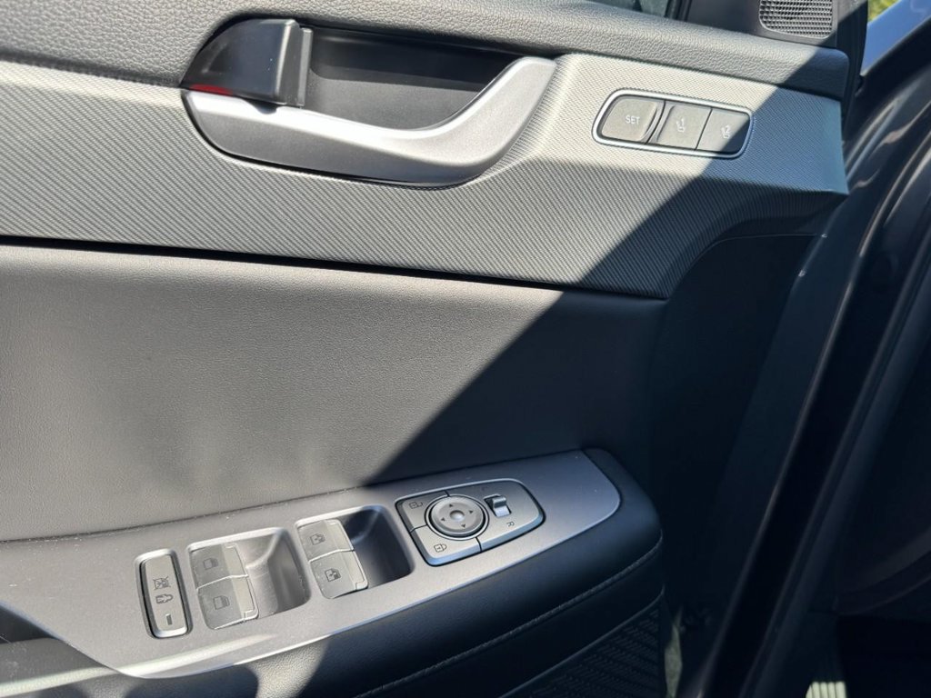 Used 2025 Hyundai Palisade SEL AWD/4WD image 17