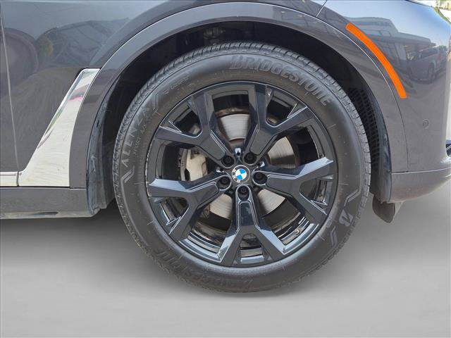 Used 2020 BMW X7 xDrive40i w/ Premium Package AWD/4WD image 26