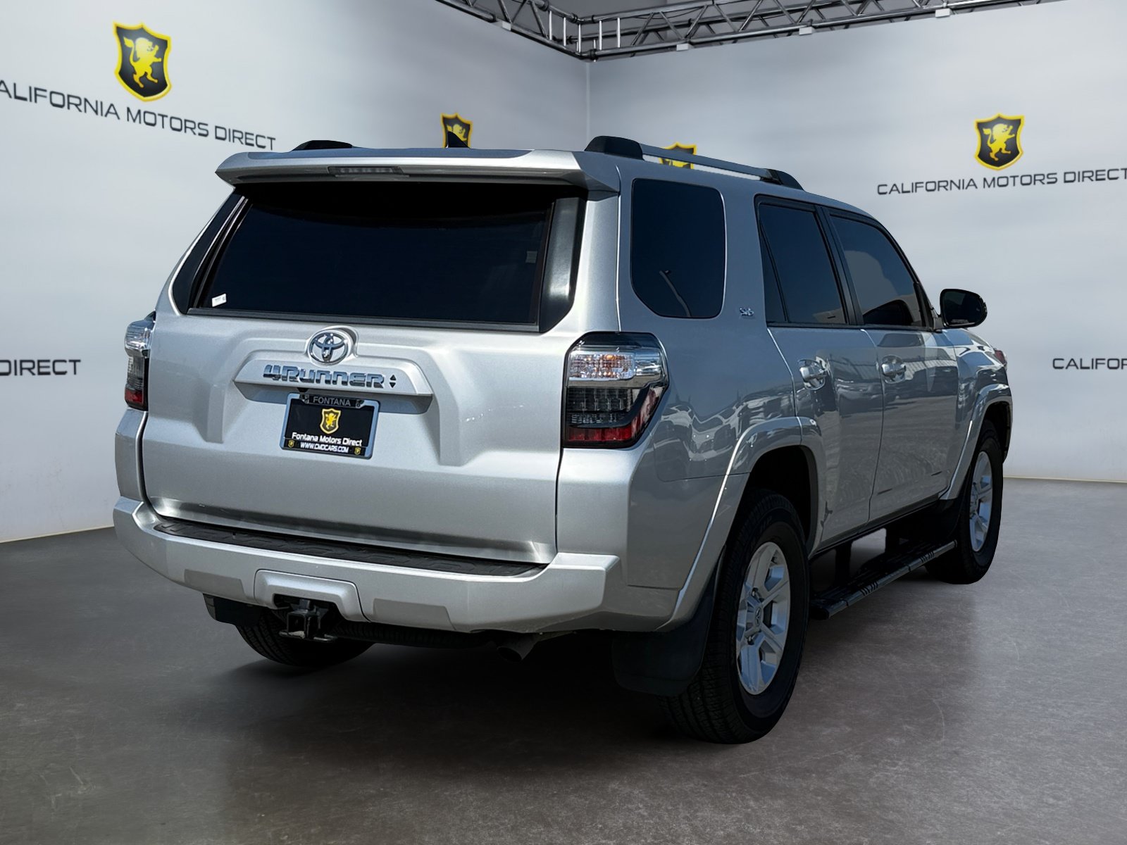 Used 2022 Toyota 4Runner SR5 Premium w/ Moonroof Package RWD image 5
