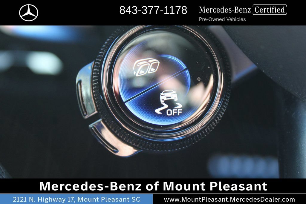 Used 2025 Mercedes-Benz GLC 43 AMG 4MATIC image 32
