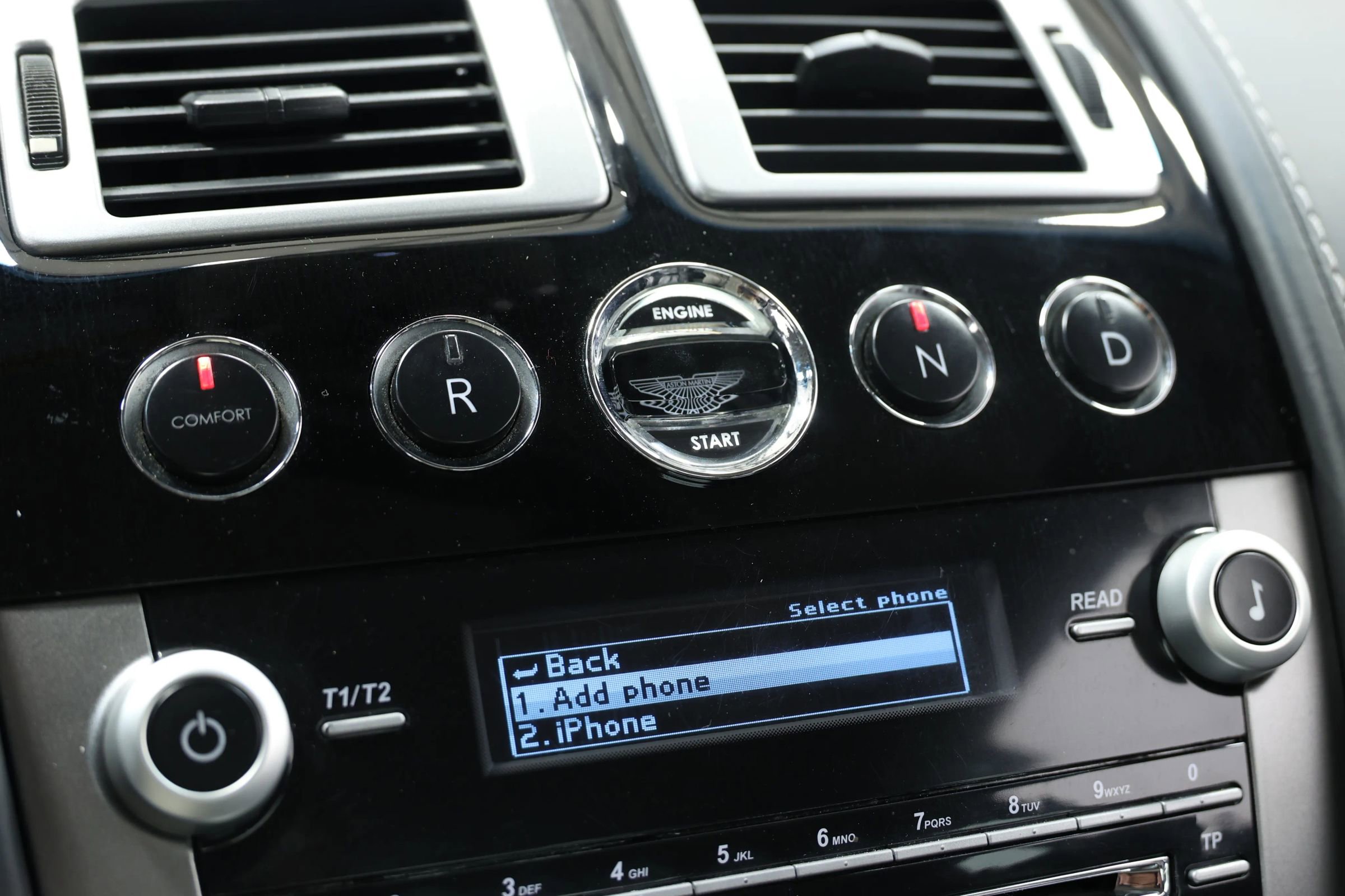 Used 2011 Aston Martin V8 Vantage Coupe image 29