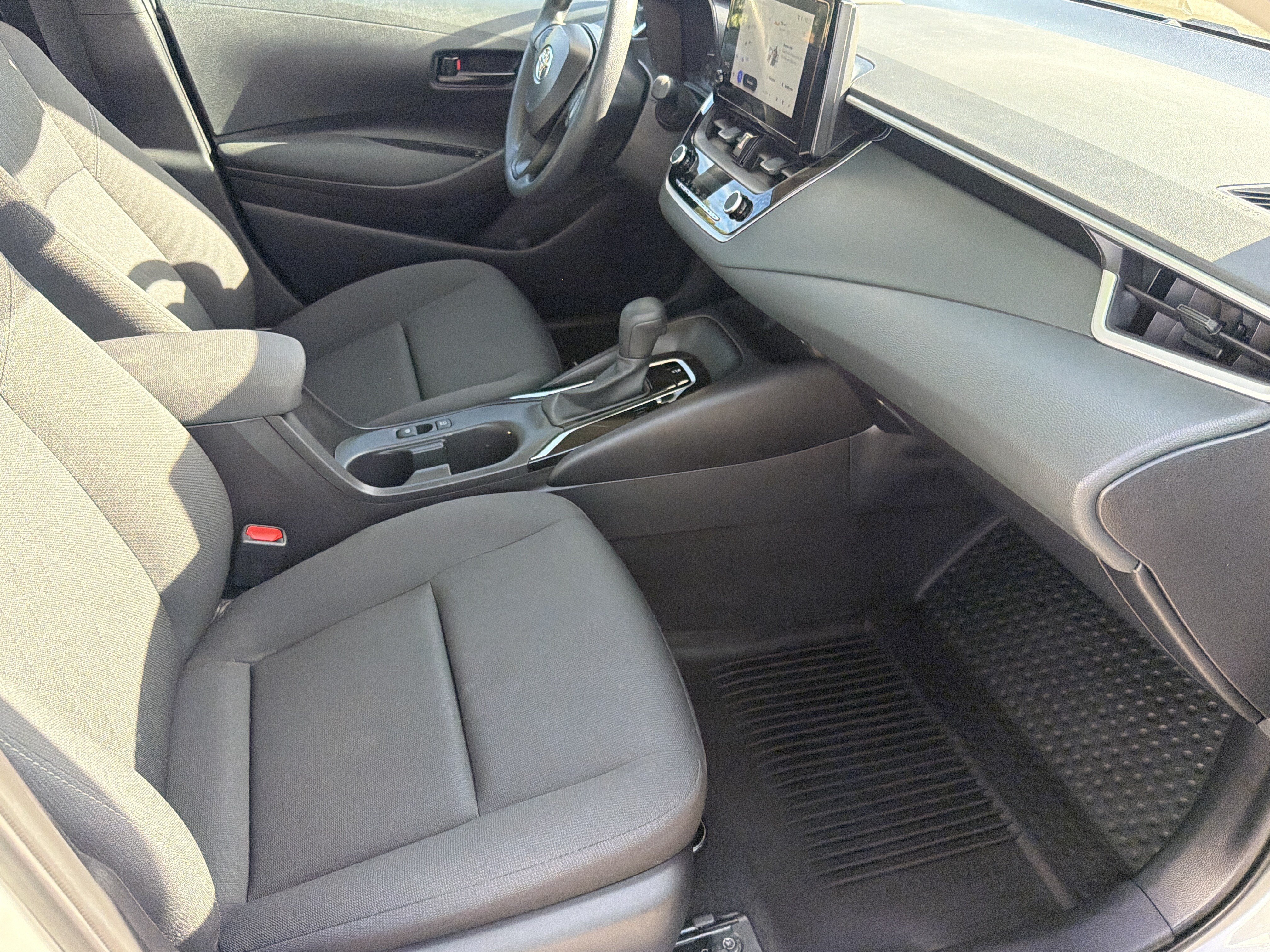 Certified 2025 Toyota Corolla LE w/ Convenience Package FWD image 24