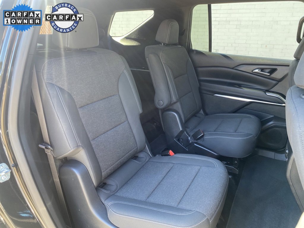 Used 2025 Chevrolet Traverse LT image 12