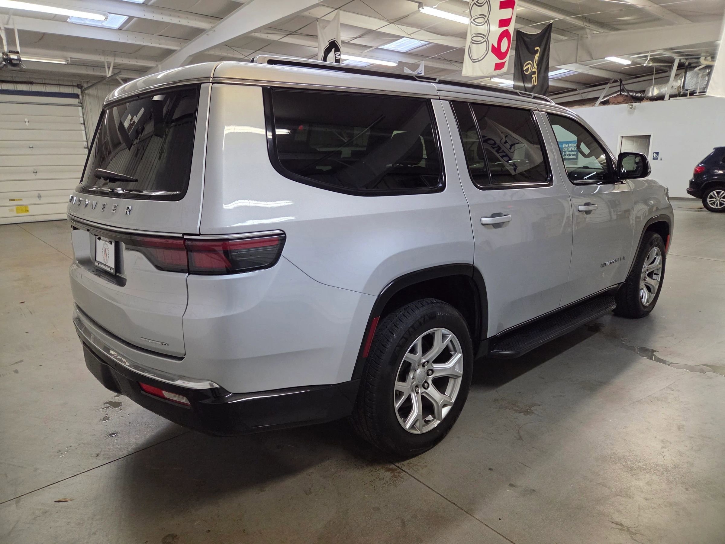 Used 2022 Jeep Wagoneer Series II image 8