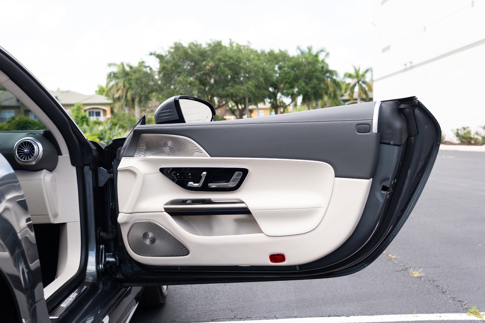 Used 2025 Mercedes-Benz AMG GT 63 image 54