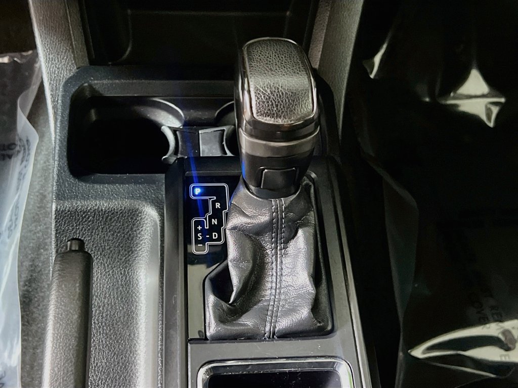 Used 2019 Toyota Tacoma SR w/ SR Convenience Package AWD/4WD image 19