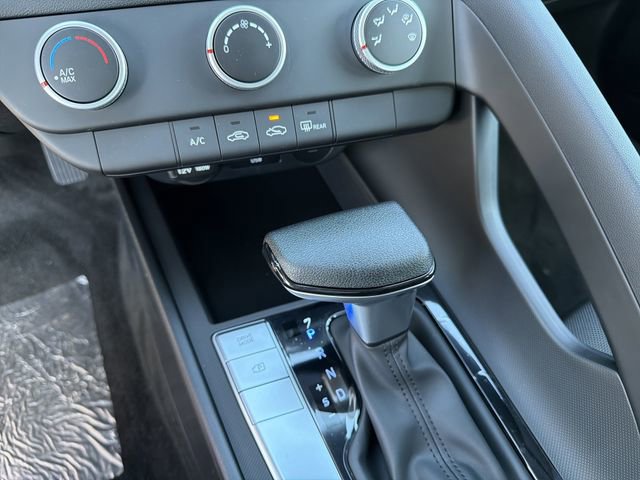 New 2026 Hyundai Elantra SE image 30