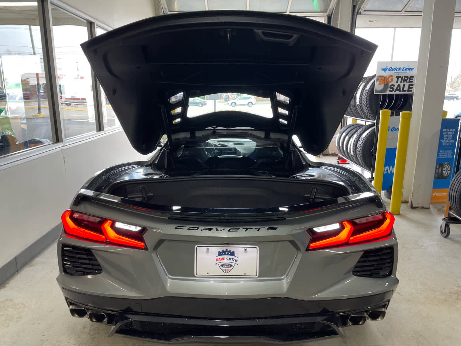 Used 2024 Chevrolet Corvette Stingray Preferred Cpe w/ 2LT RWD image 30