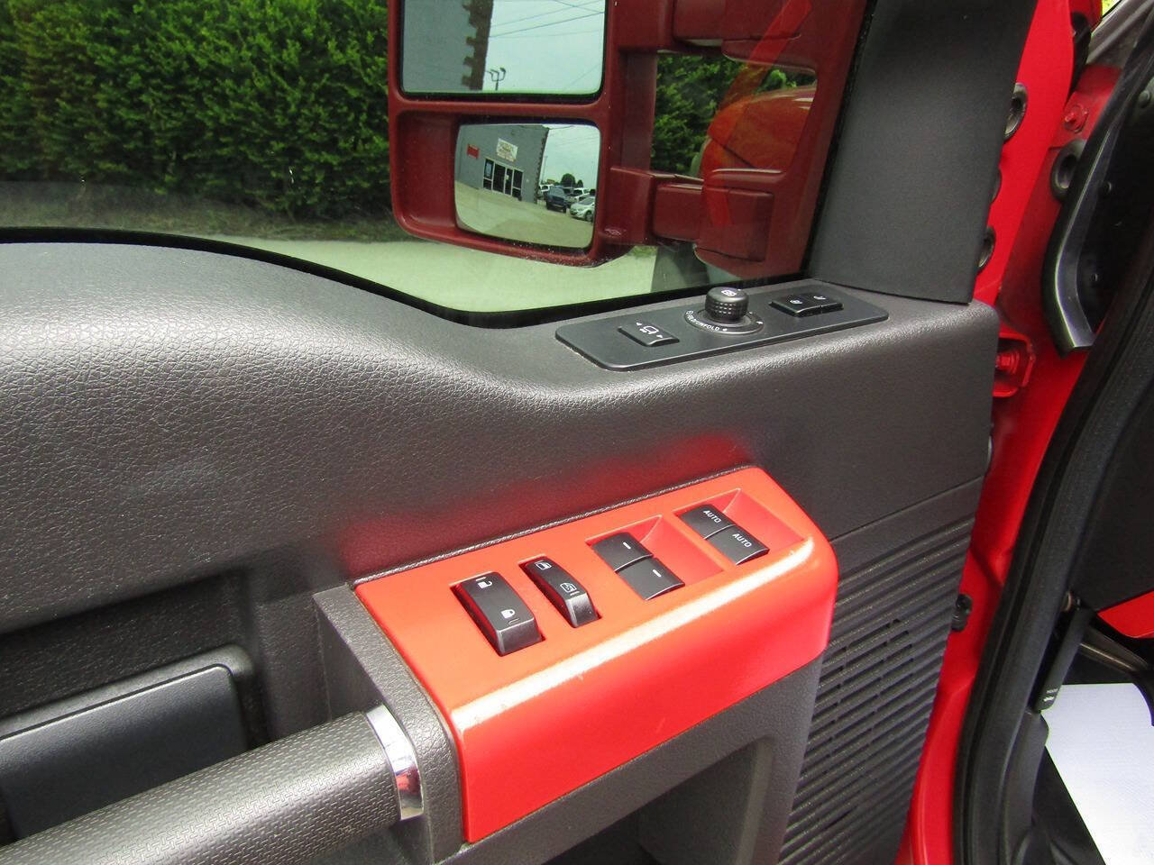 Used 2013 Ford F350 Lariat w/ Chrome Pkg AWD/4WD image 9