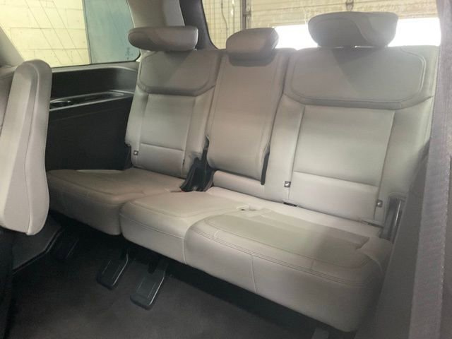 Used 2025 Ford Expedition Active AWD/4WD image 16