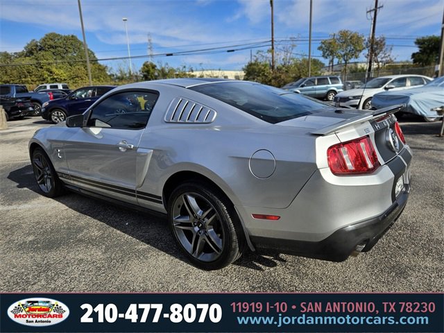 Used 2010 Ford Mustang Shelby GT500 image 3