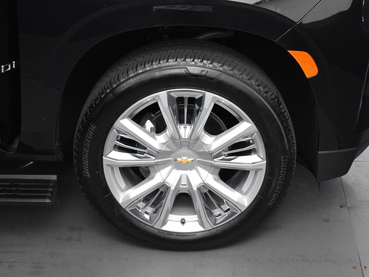 Used 2023 Chevrolet Tahoe High Country w/ Premium Package 2 image 40