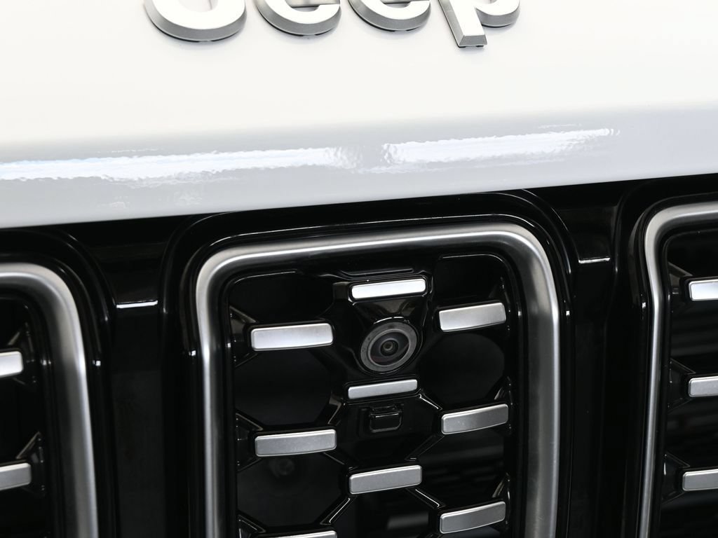 New 2025 Jeep Grand Cherokee L Summit AWD/4WD image 69