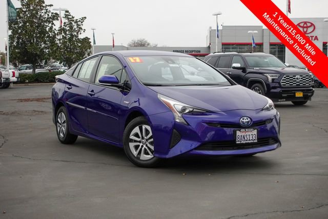 Certified 2017 Toyota Prius Two image 2