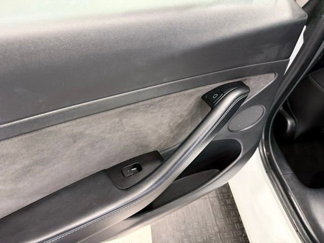 Used 2021 Tesla Model 3 Standard Range Plus RWD image 19