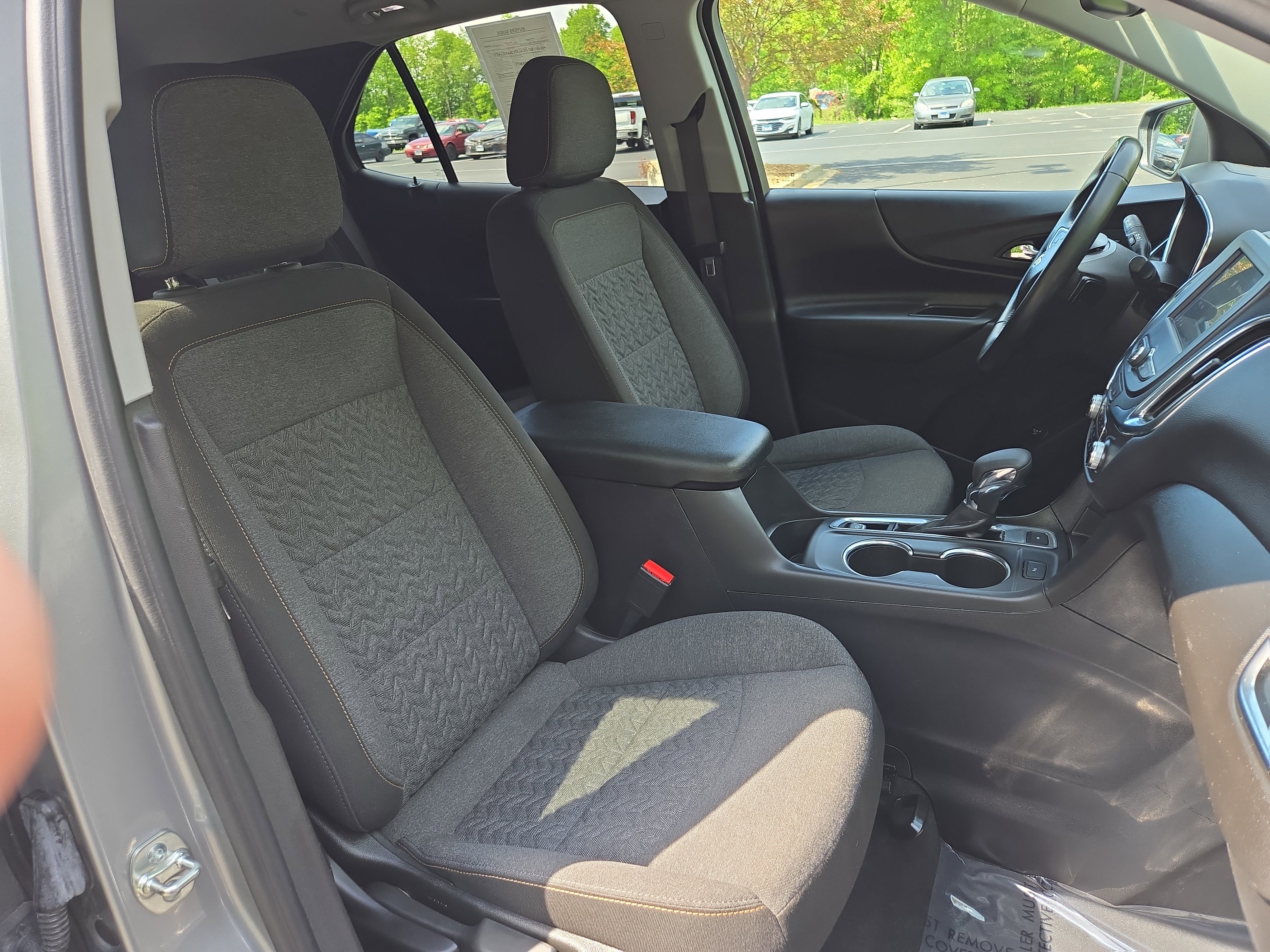 Used 2024 Chevrolet Equinox LT image 25