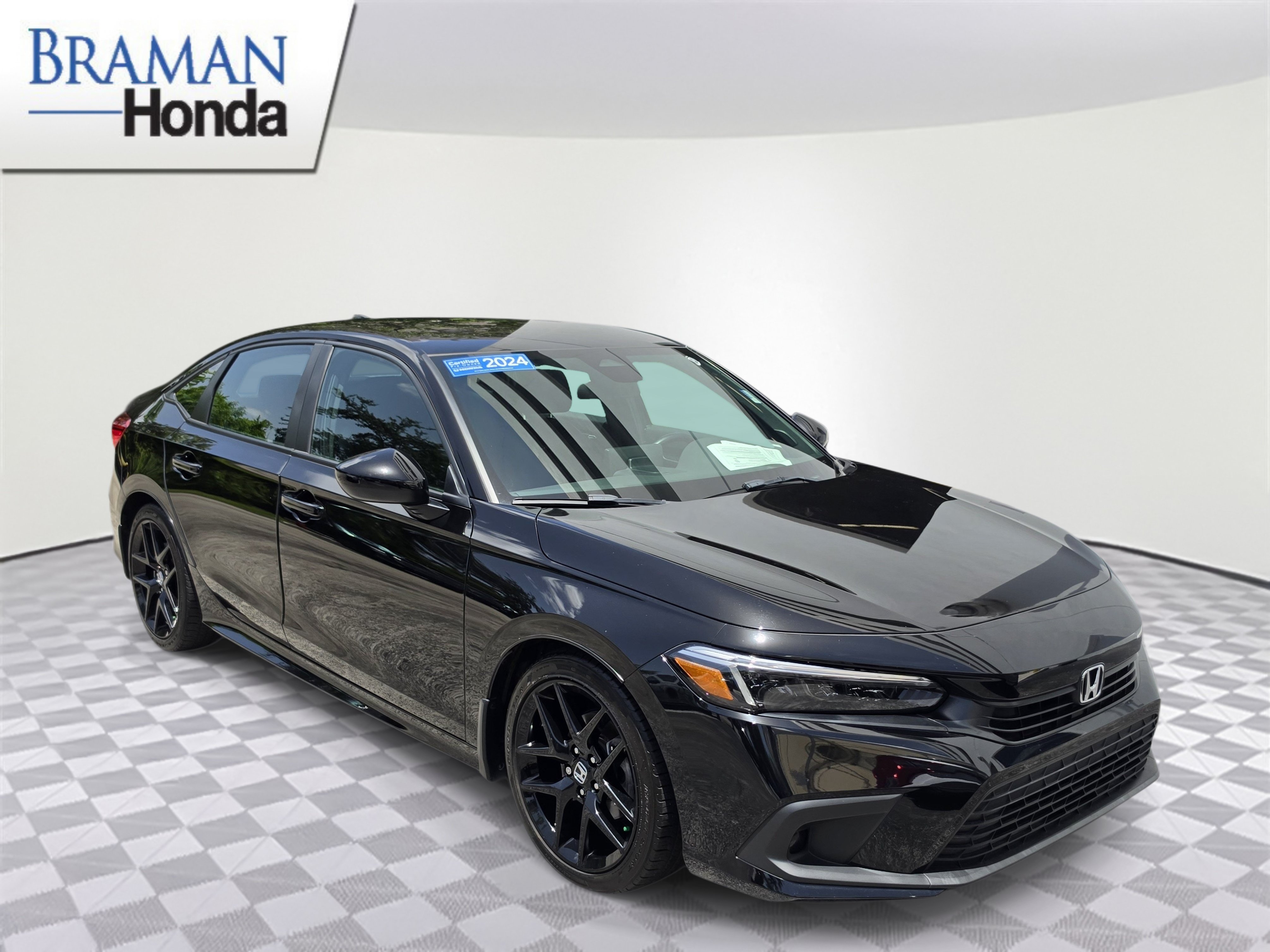 Used 2022 Honda Civic Sport image 2