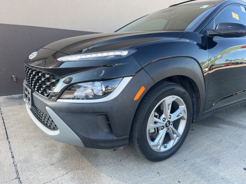 Used 2023 Hyundai Kona SEL image 7