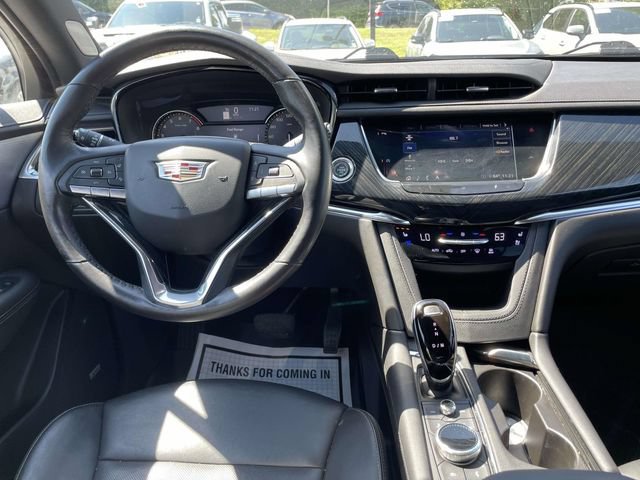Used 2020 Cadillac XT6 Premium Luxury AWD/4WD image 16