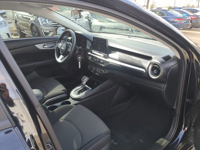 Used 2024 Kia Forte LXS w/ LXS Technology Package image 21
