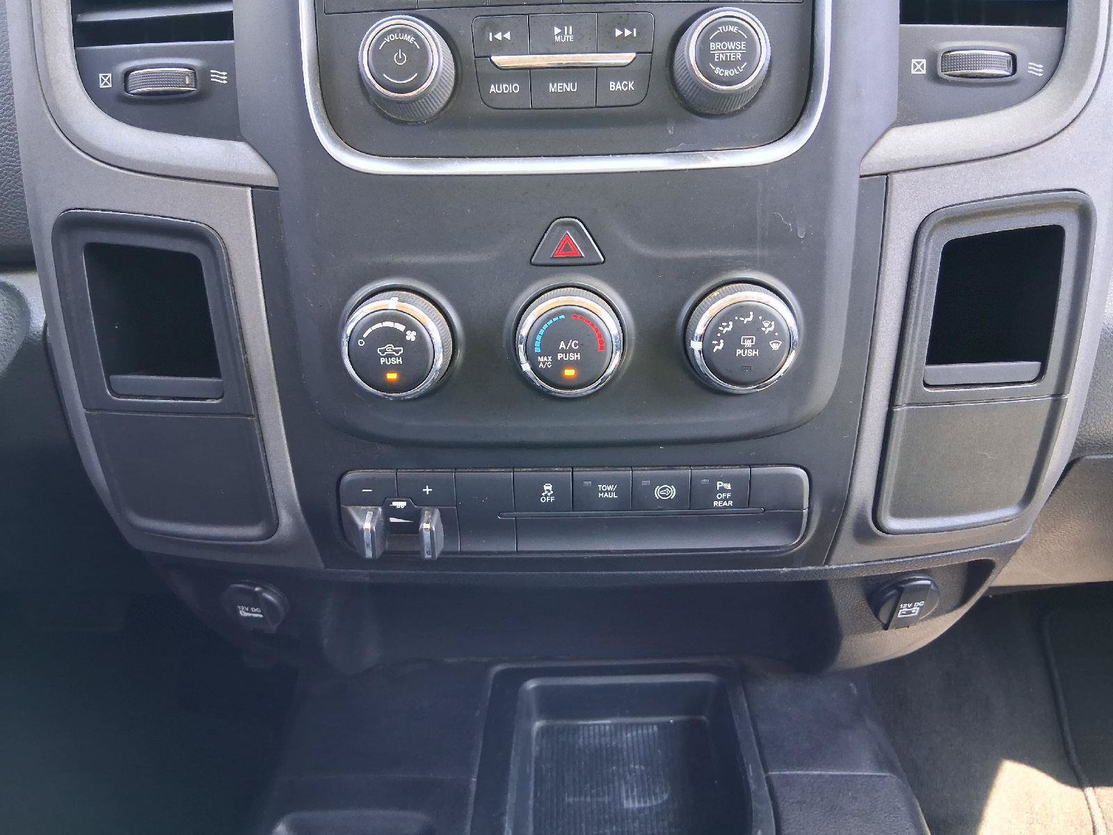 Used 2017 RAM 2500 Tradesman w/ Chrome Appearance Group AWD/4WD image 37