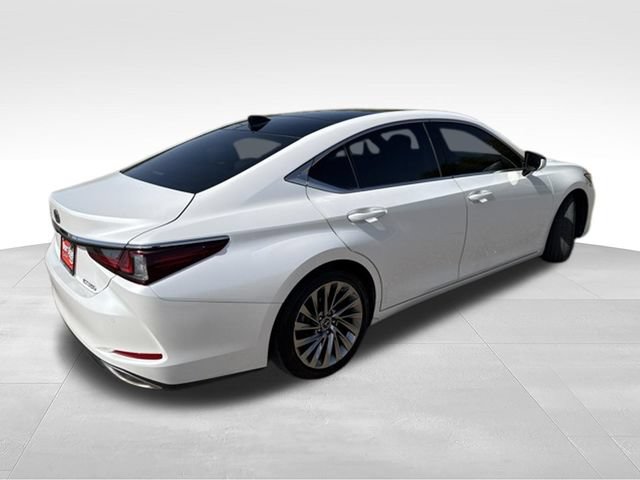 Used 2024 Lexus ES 350 w/ Technology Package FWD image 7