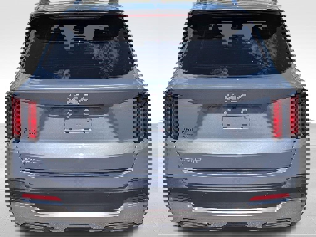 Used 2025 Kia Sorento S w/ Panoramic Sunroof Package image 4