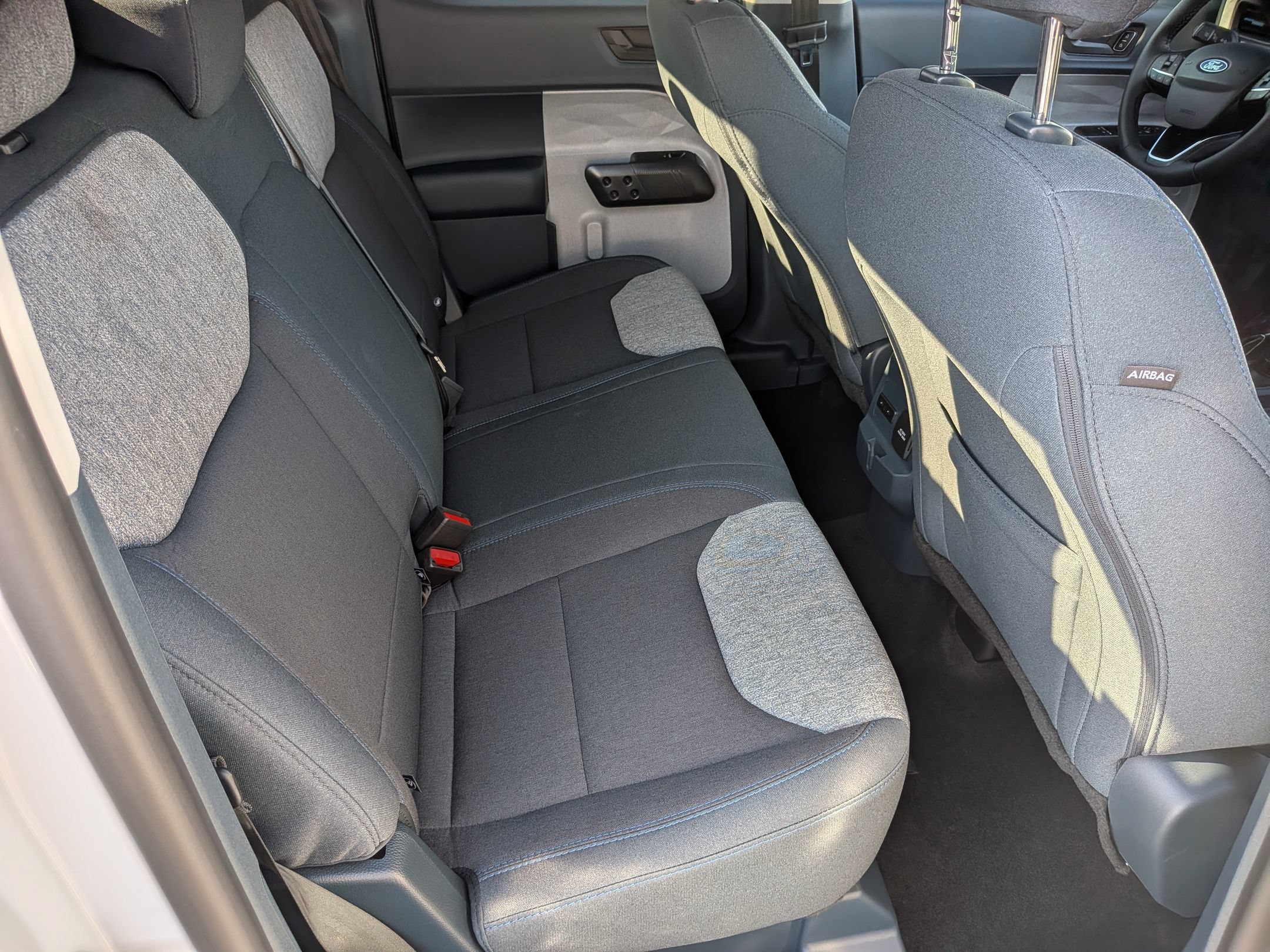 New 2026 Ford Maverick XLT w/ XLT Luxury Package FWD image 32