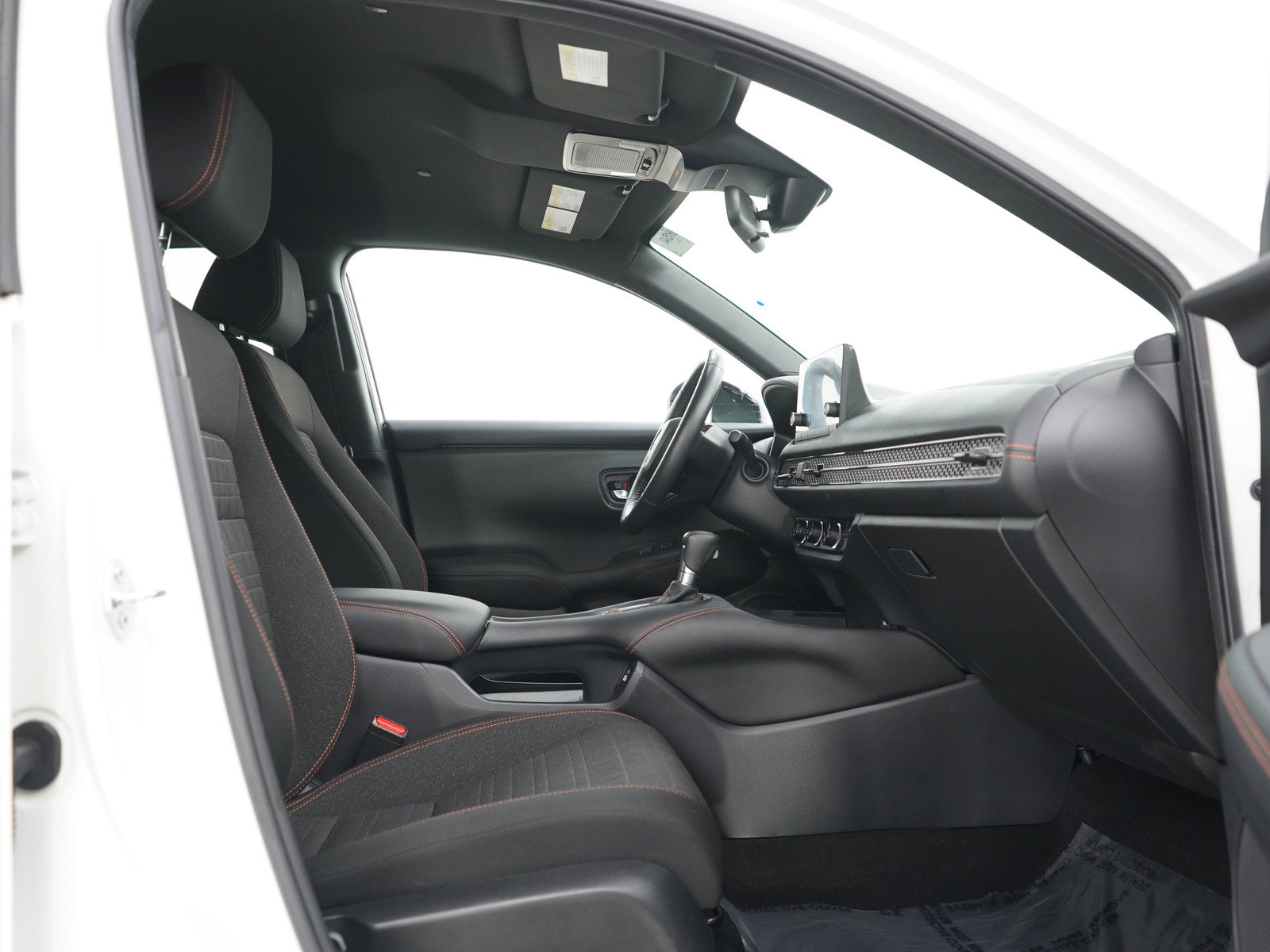 Used 2023 Honda HR-V Sport image 11