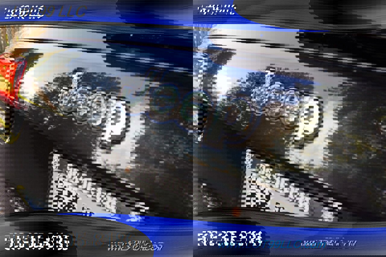 Used 2014 Jeep Grand Cherokee SRT image 31