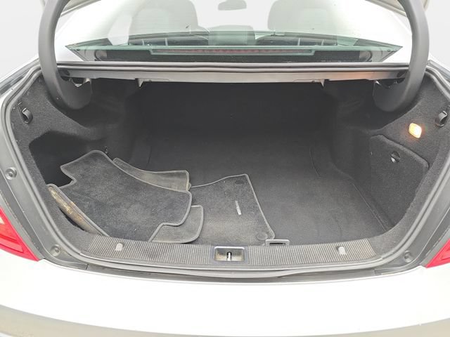Used 2009 Mercedes-Benz C 300 Sedan image 29