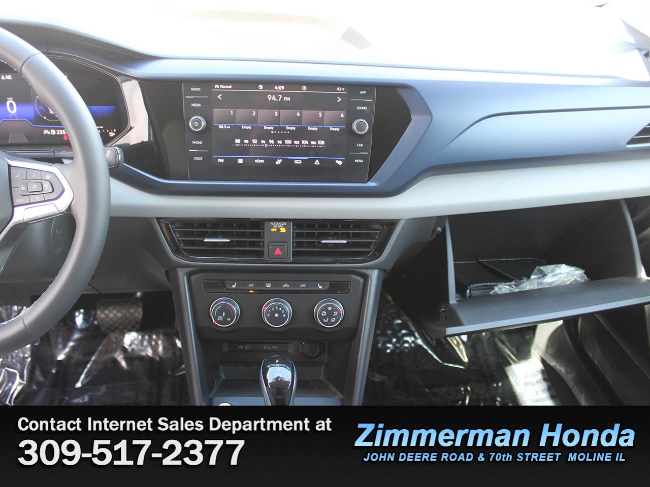 Used 2022 Volkswagen Taos SE w/ IQ.Drive SE Package AWD/4WD image 16