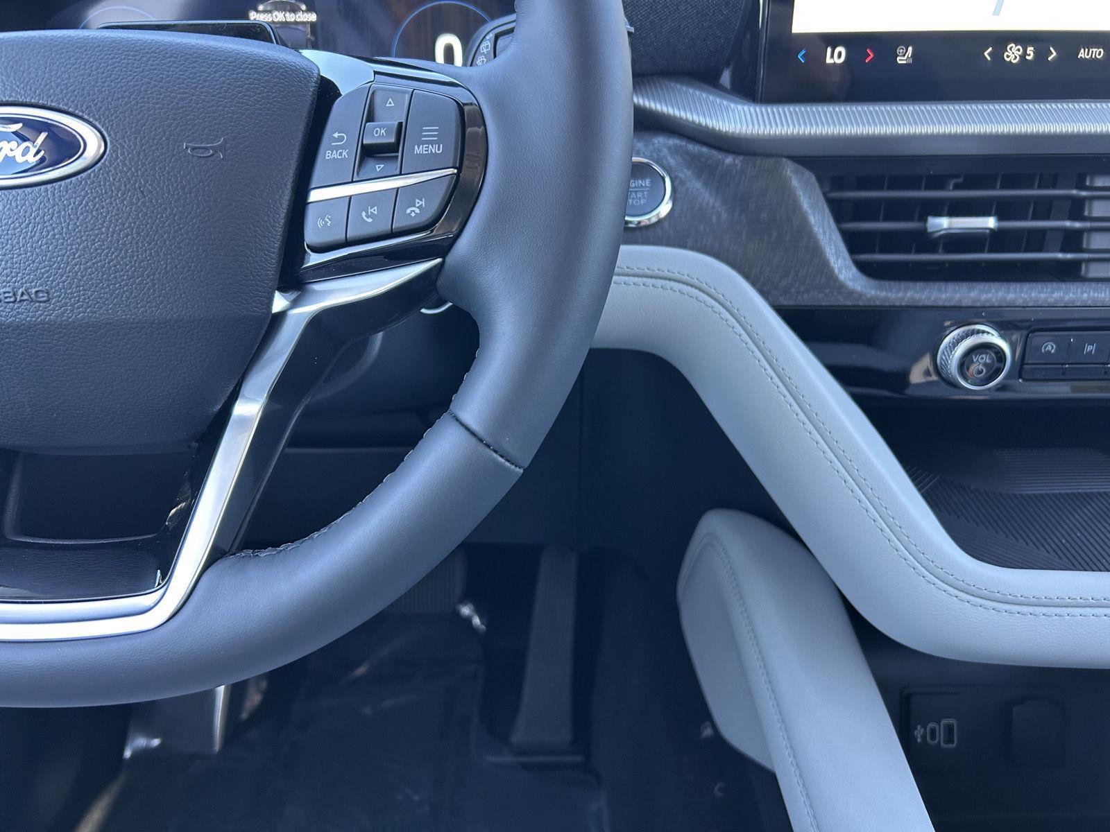 New 2026 Ford Explorer Platinum w/ LUX Leather Package image 23