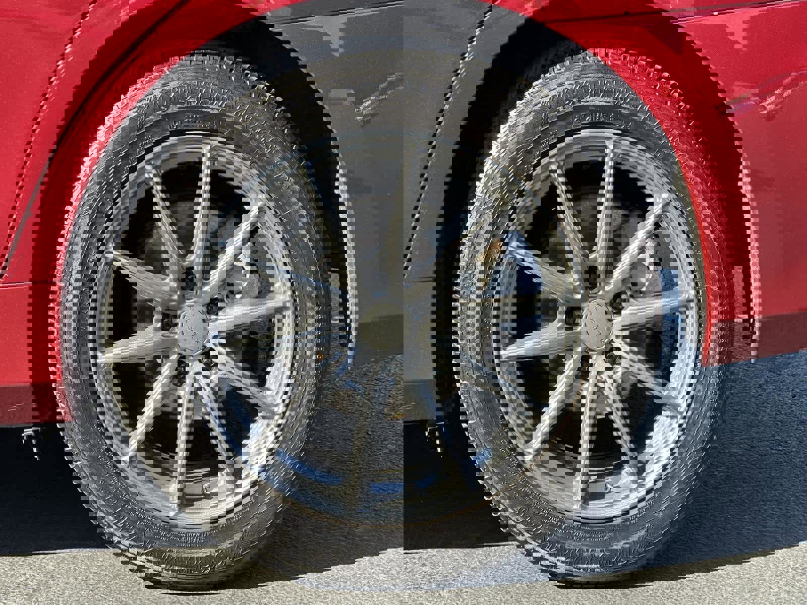 Used 2015 Toyota Camry SE image 8