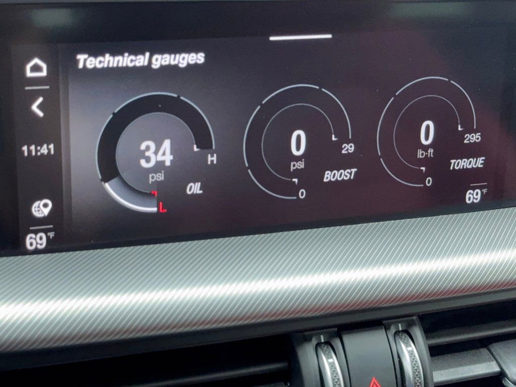 Used 2024 Alfa Romeo Stelvio Veloce image 24